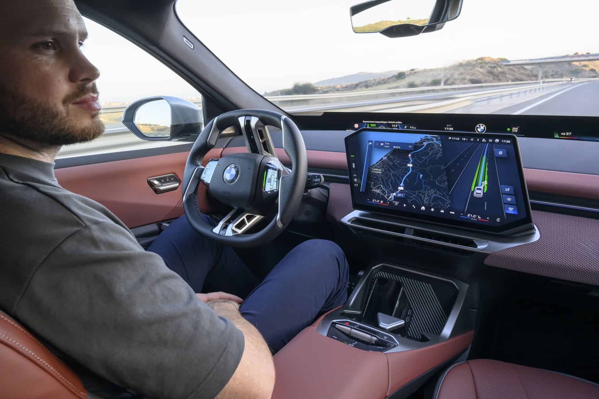 BMW Owners Logged 200 Million Hands-Free Kilometers