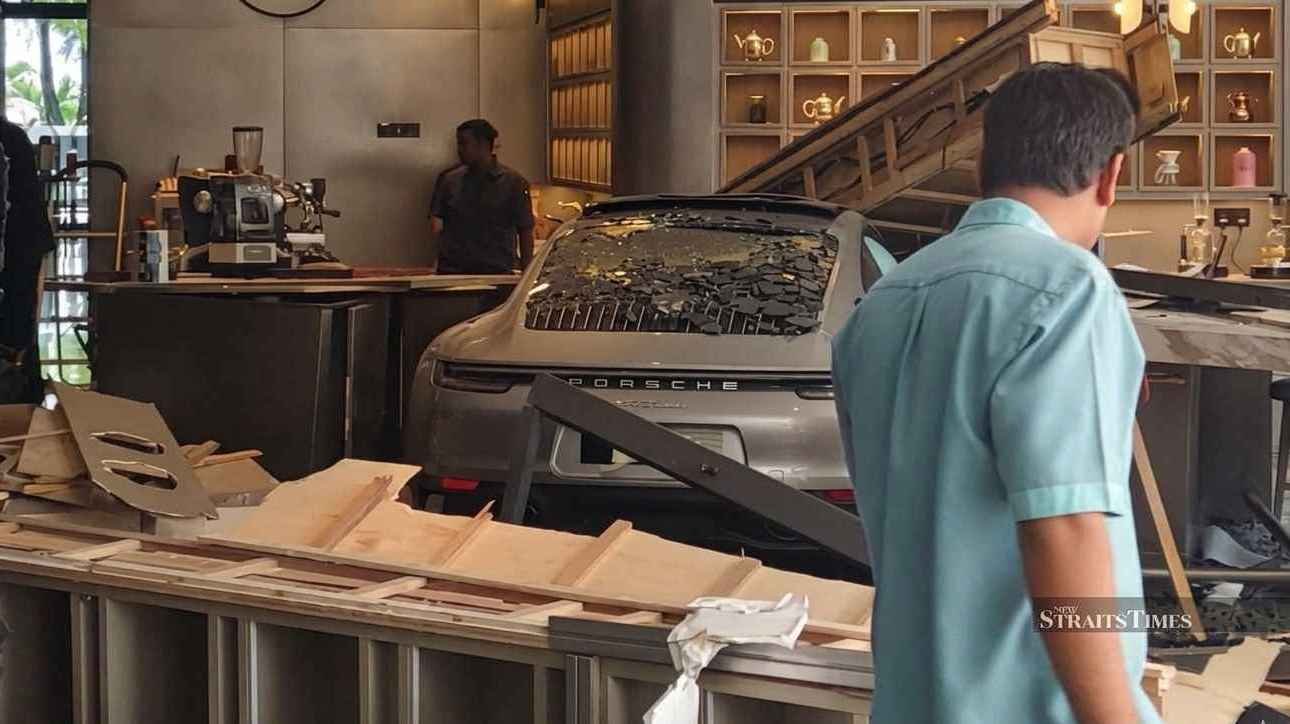 Woman crashes her Porsche into a hotel lobby, investigation underway